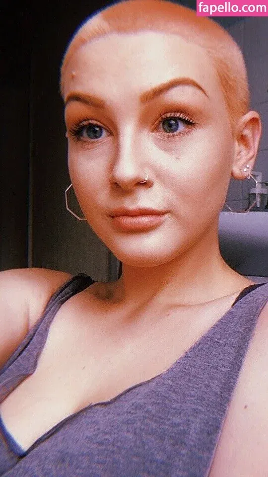 emmy_almyy Onlyfans Photo Gallery 