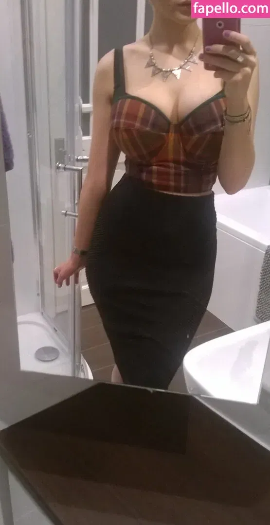 emmy_almyy Onlyfans Photo Gallery 