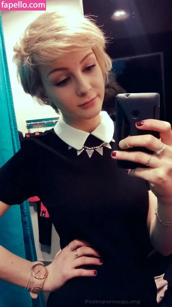 emmy_almyy Onlyfans Photo Gallery 