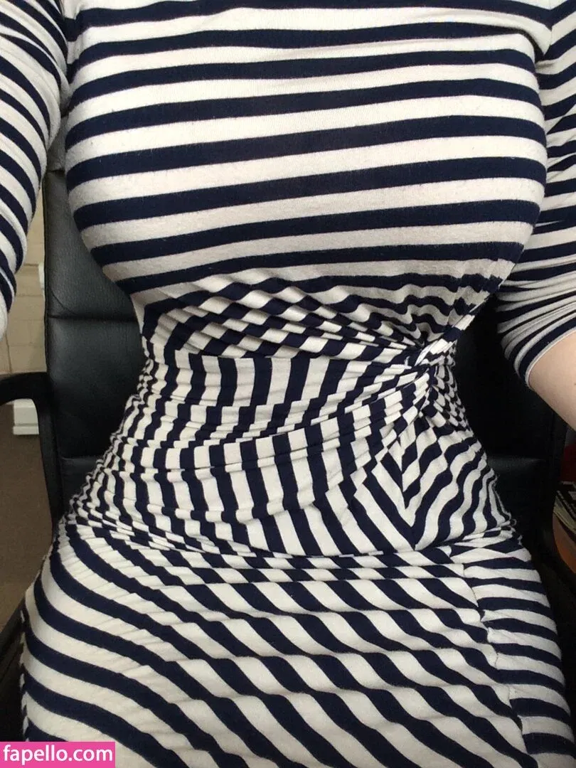 emmy_almyy Onlyfans Photo Gallery 