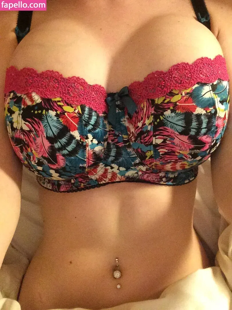 emmy_almyy Onlyfans Photo Gallery 