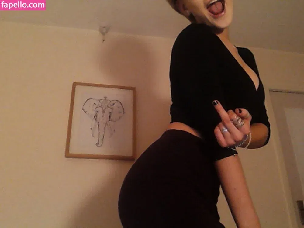 emmy_almyy Onlyfans Photo Gallery 