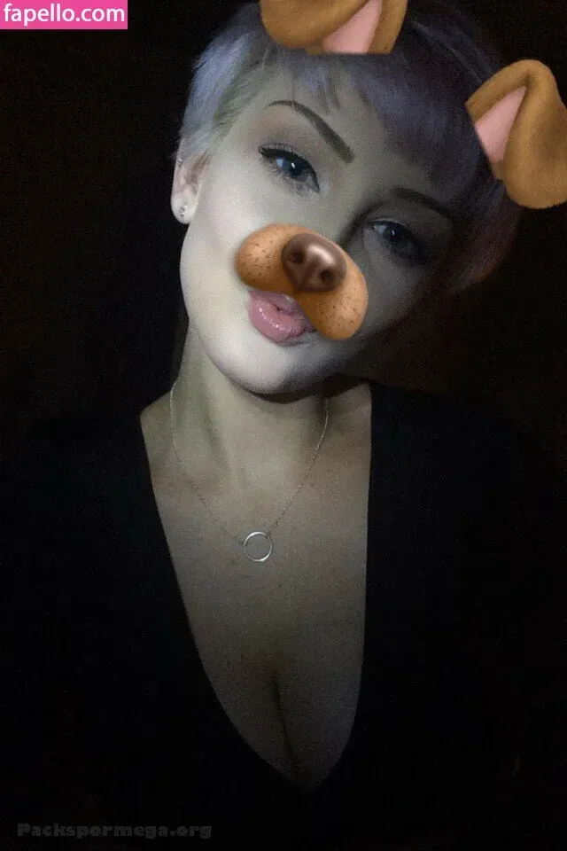 emmy_almyy Onlyfans Photo Gallery 