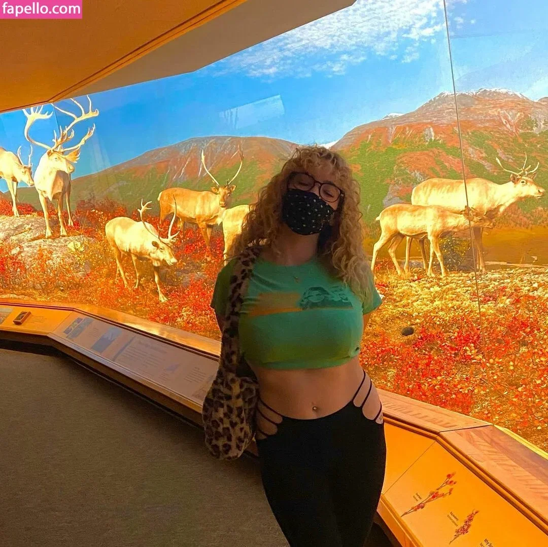 emmy_almyy Onlyfans Photo Gallery 