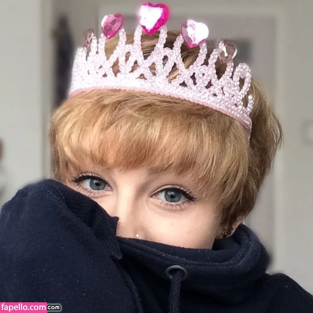 emmy_almyy Onlyfans Photo Gallery 