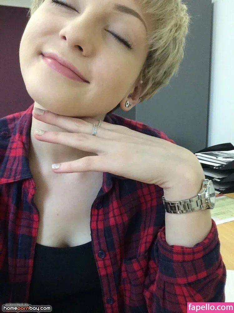 emmy_almyy Onlyfans Photo Gallery 