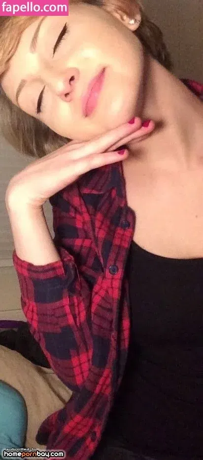 emmy_almyy Onlyfans Photo Gallery 