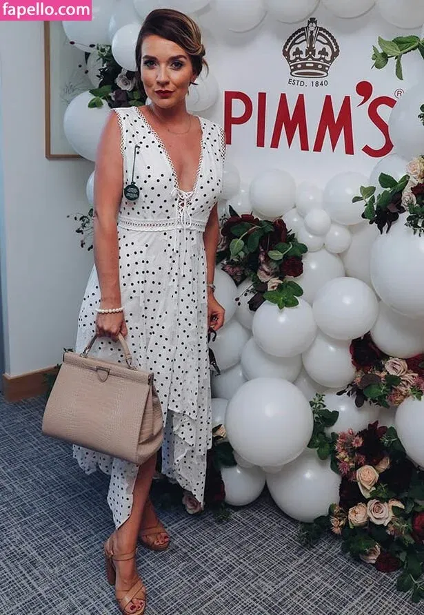 Candice Brown Onlyfans Photo Gallery 