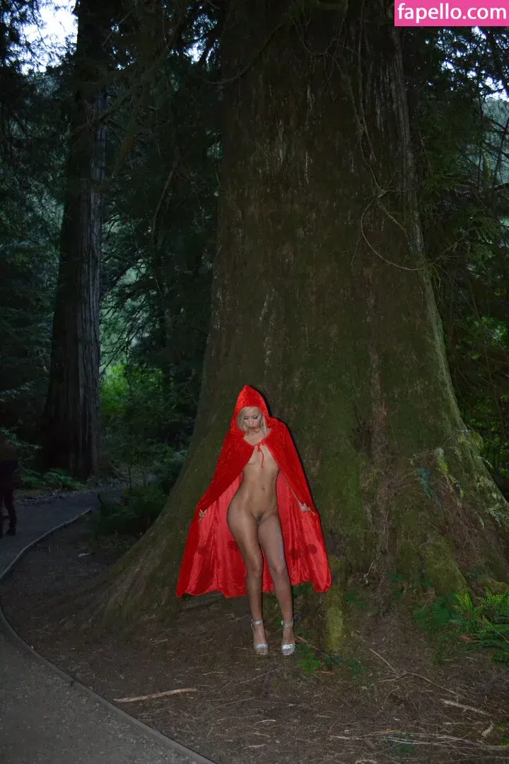 Demi Lopez Onlyfans Photo Gallery 