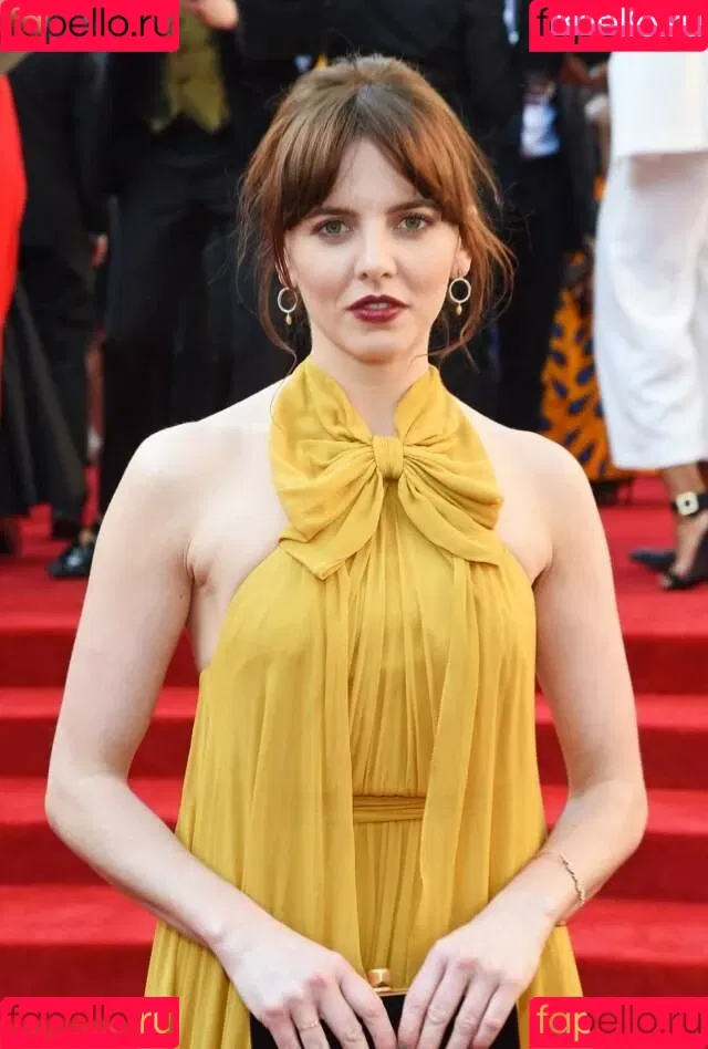 Ophelia Lovibond Onlyfans Photo Gallery 