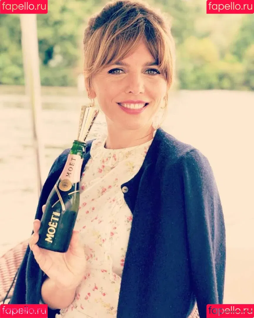 Ophelia Lovibond Onlyfans Photo Gallery 