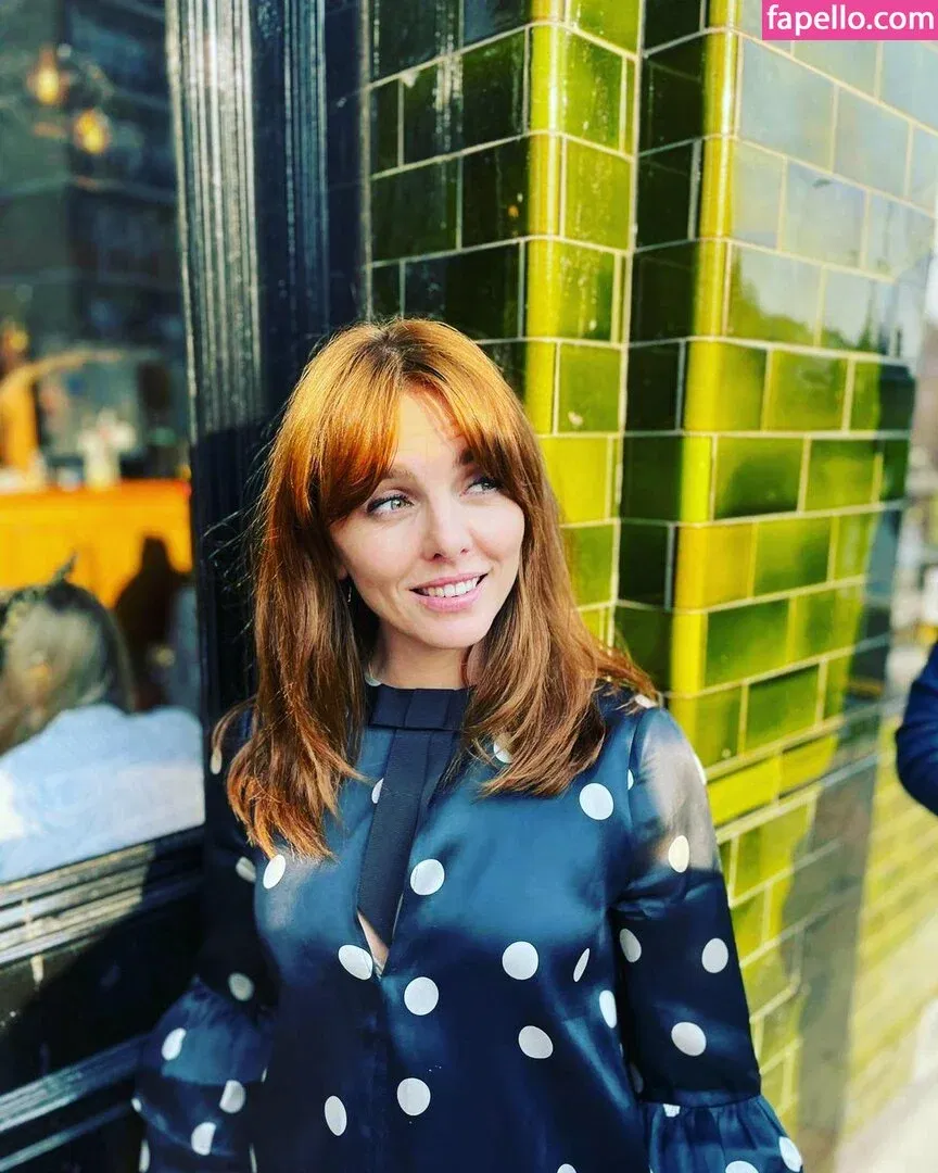 Ophelia Lovibond Onlyfans Photo Gallery 