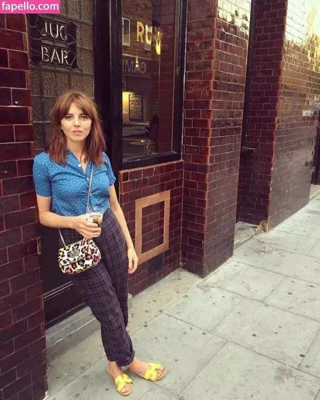 Ophelia Lovibond Onlyfans Photo Gallery 