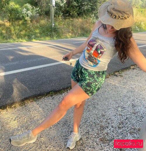 Ultia Nude Onlyfans Photo 9