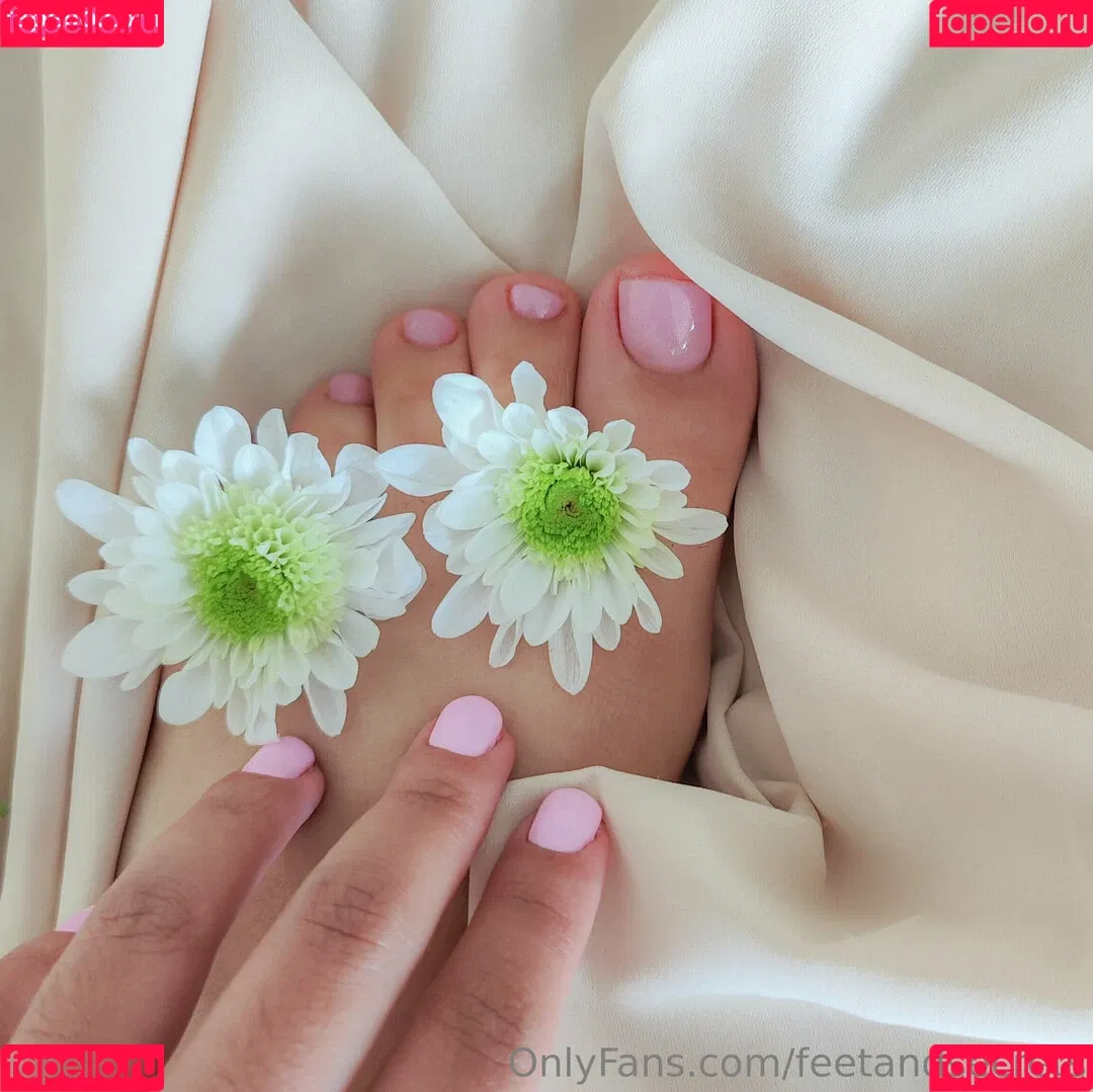 feetandsecrets Onlyfans Photo Gallery 