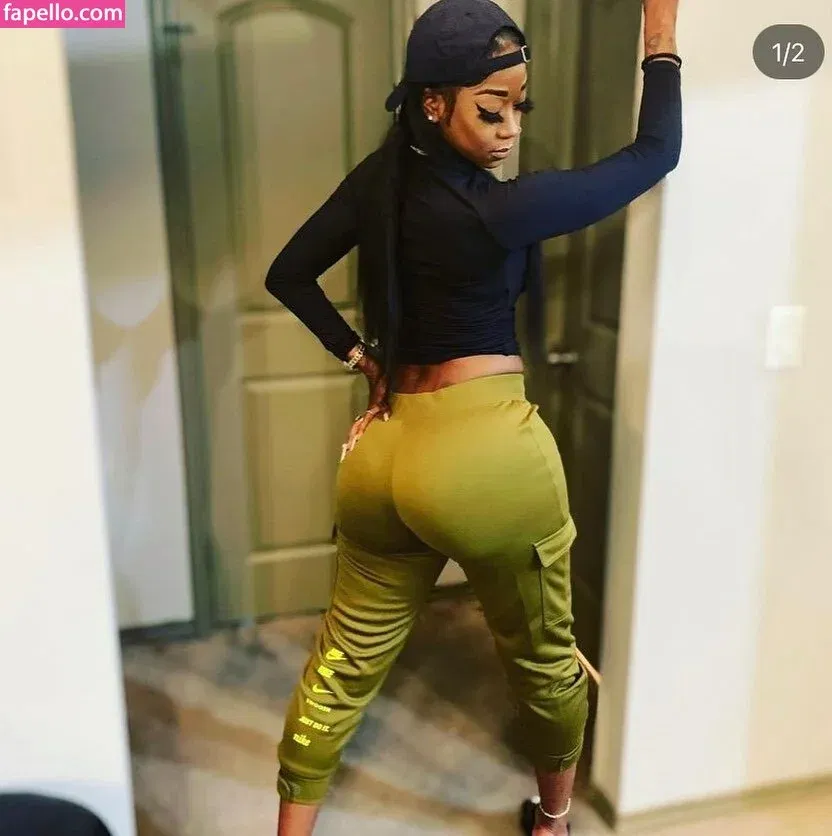 Itzangeltou Onlyfans Photo Gallery 