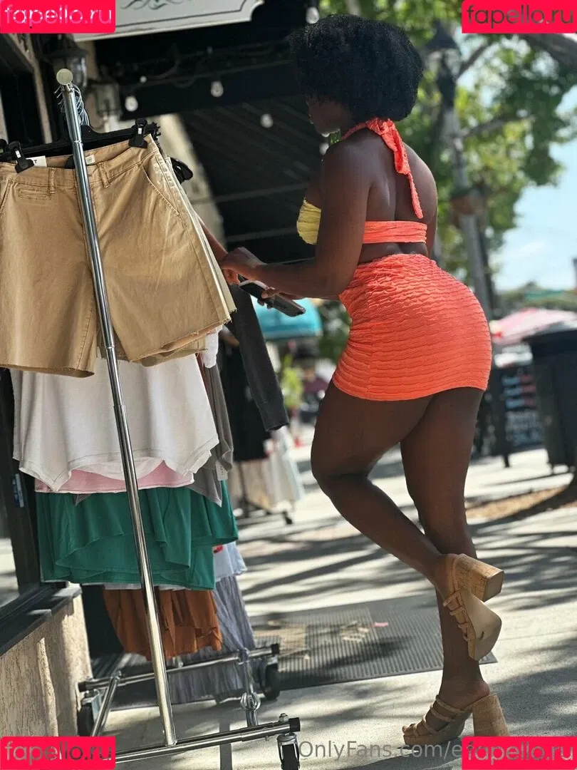 Ebony Butts Onlyfans Photo Gallery 