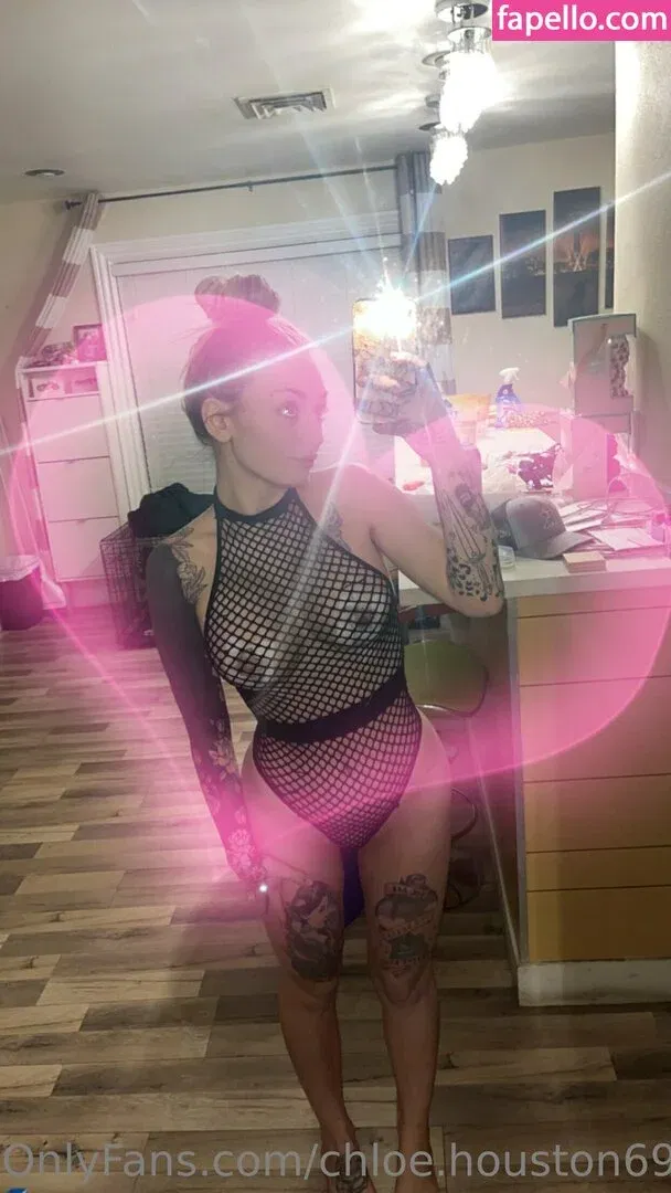 Chloe Houston Onlyfans Photo Gallery 