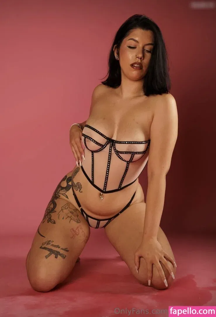 urfavvxboo Onlyfans Photo Gallery 