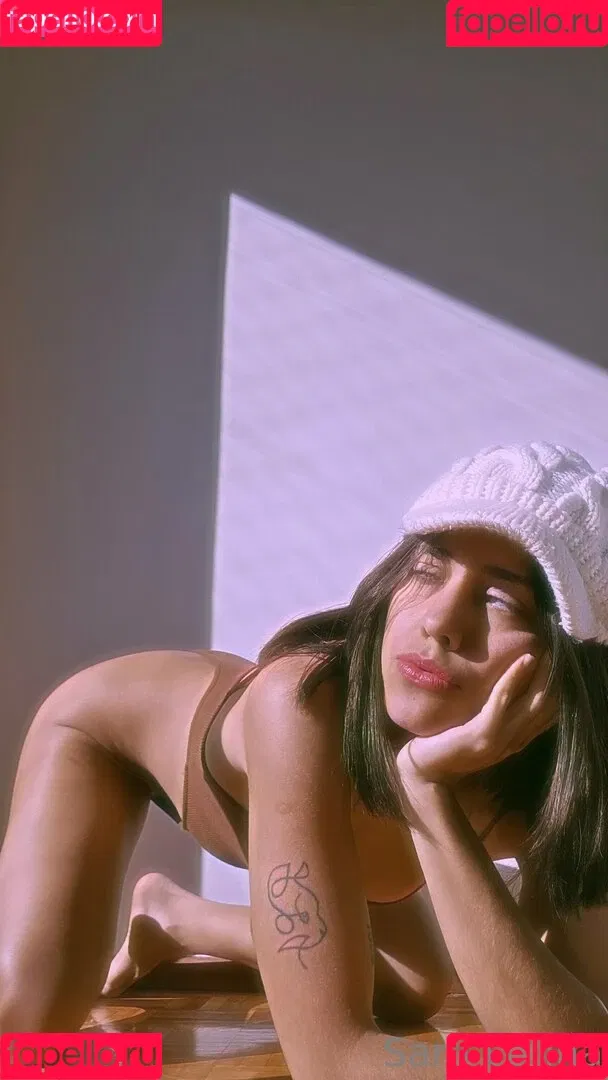 sara-latina Onlyfans Photo Gallery 