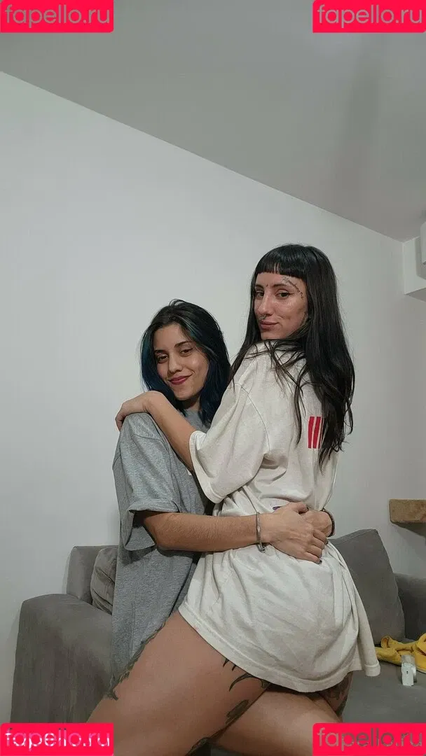 sara-latina Onlyfans Photo Gallery 