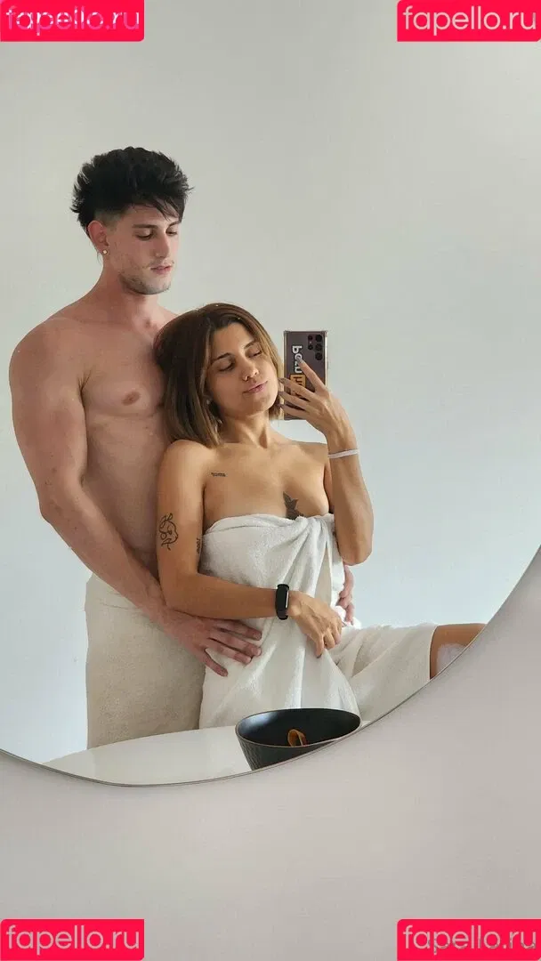 sara-latina Onlyfans Photo Gallery 