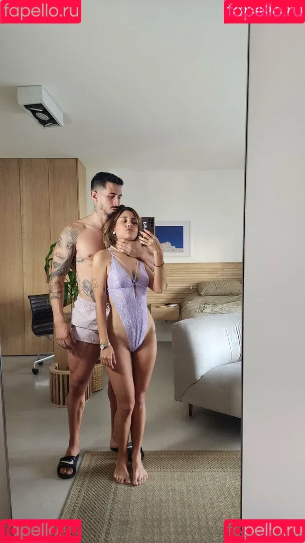 sara-latina Onlyfans Photo Gallery 