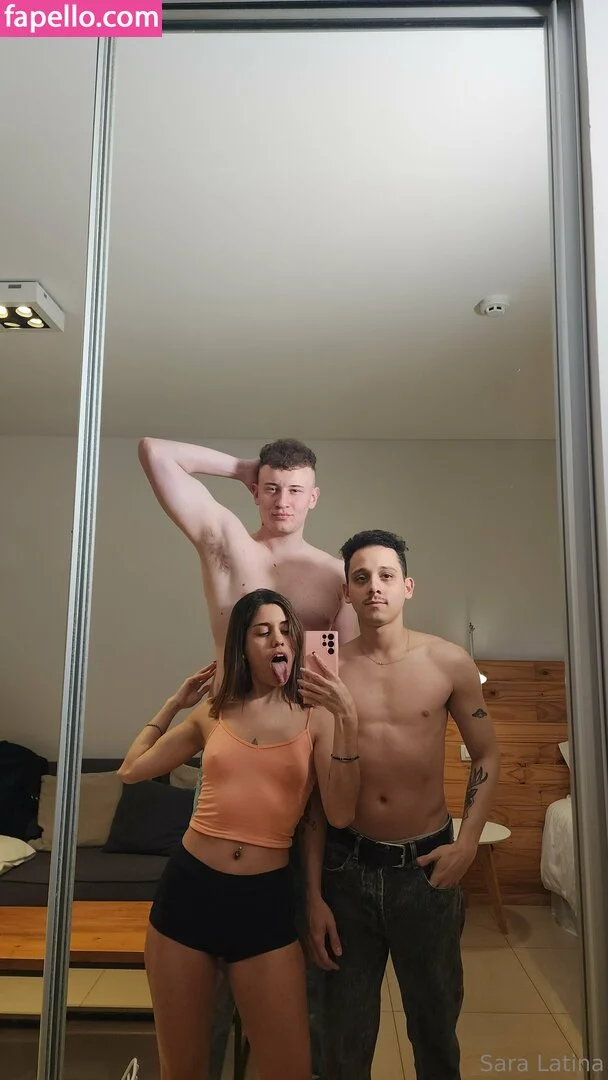 sara-latina Onlyfans Photo Gallery 