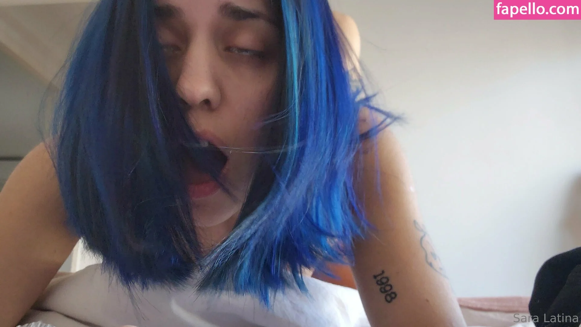 sara-latina Onlyfans Photo Gallery 