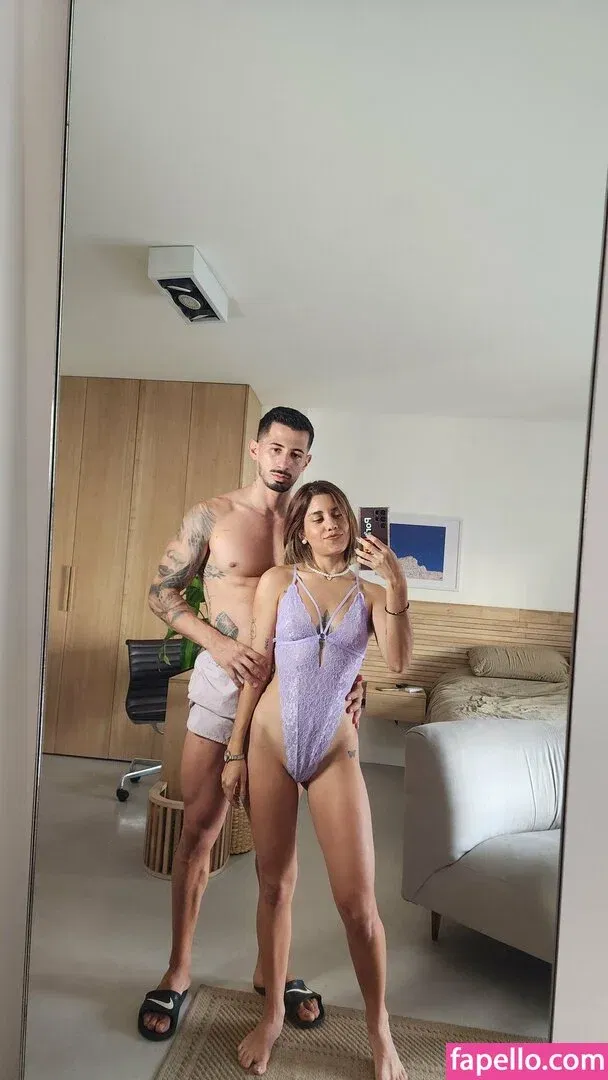 sara-latina Onlyfans Photo Gallery 