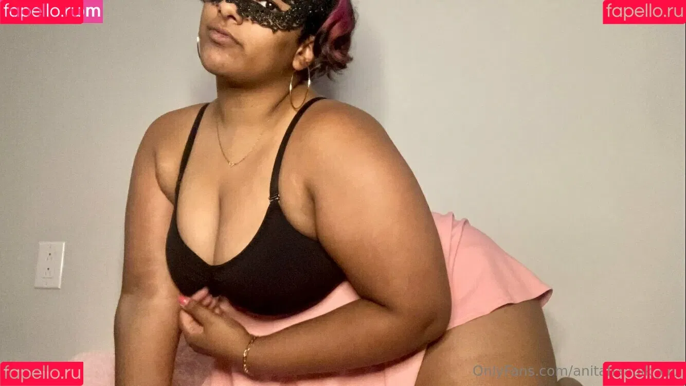 anitahaadik_vip Onlyfans Photo Gallery 