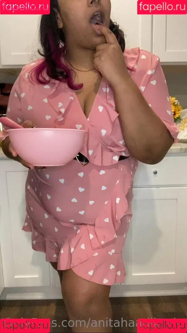 anitahaadik_vip Onlyfans Photo Gallery 