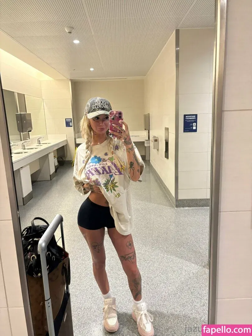 uncensoredjaz Onlyfans Photo Gallery 