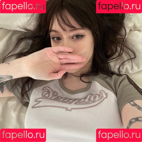 JadeyAnh Onlyfans Photo Gallery 