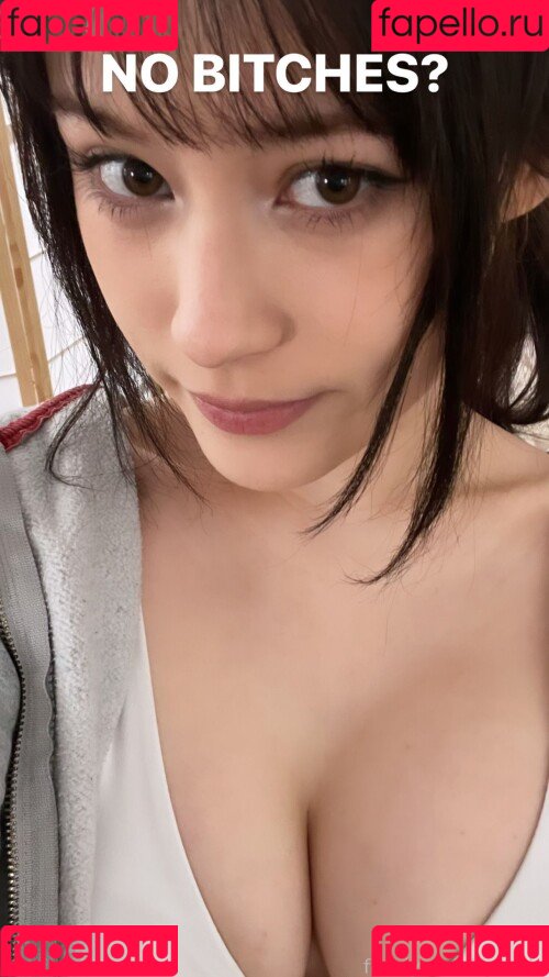 JadeyAnh Onlyfans Photo Gallery 