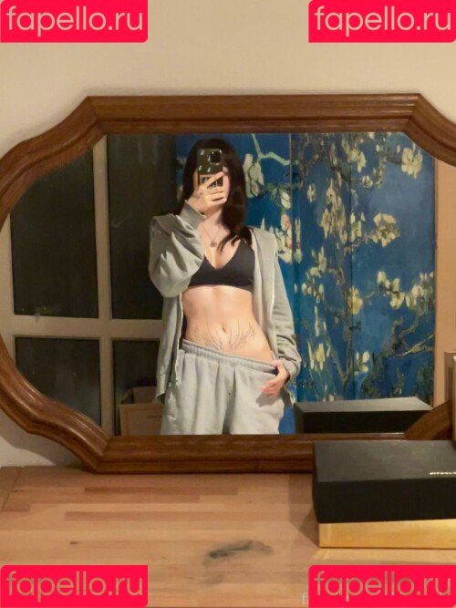 JadeyAnh Onlyfans Photo Gallery 