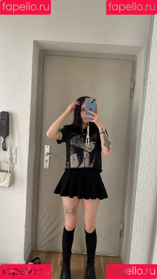 JadeyAnh Onlyfans Photo Gallery 