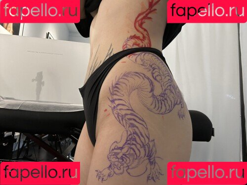 JadeyAnh Onlyfans Photo Gallery 