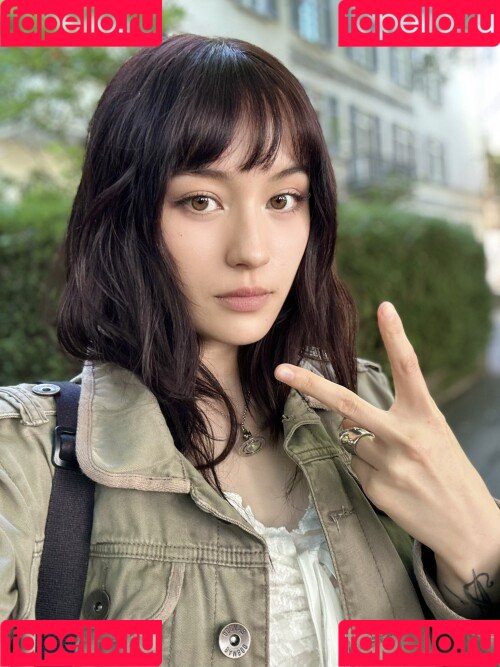 JadeyAnh Onlyfans Photo Gallery 