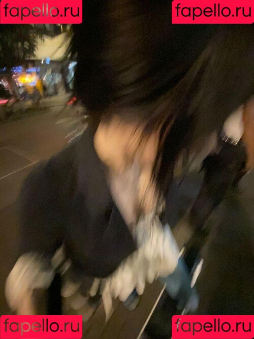 JadeyAnh Onlyfans Photo Gallery 