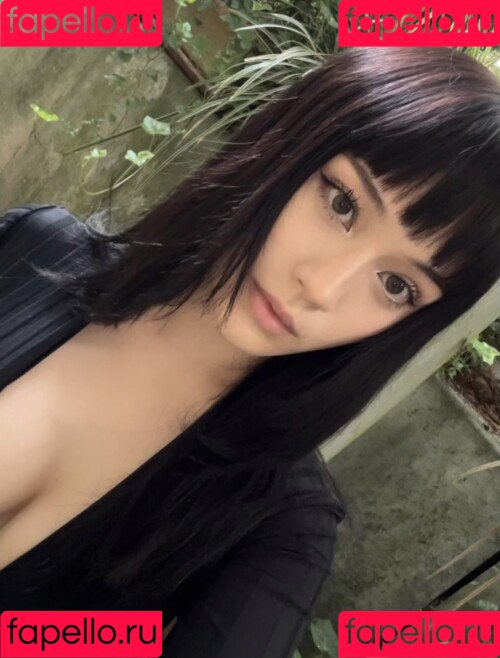 JadeyAnh Onlyfans Photo Gallery 