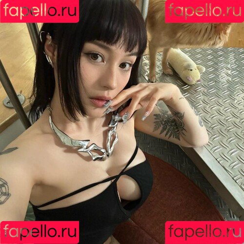 JadeyAnh Onlyfans Photo Gallery 