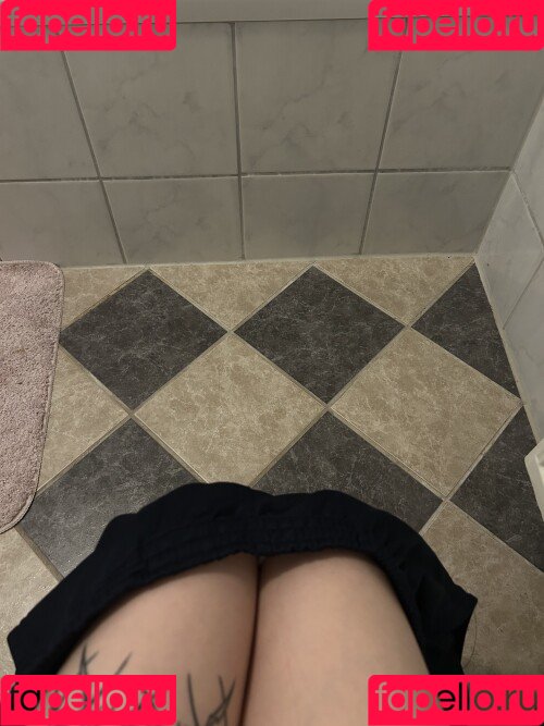 JadeyAnh Onlyfans Photo Gallery 