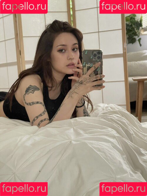 JadeyAnh Onlyfans Photo Gallery 