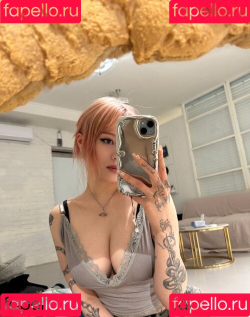 JadeyAnh Onlyfans Photo Gallery 