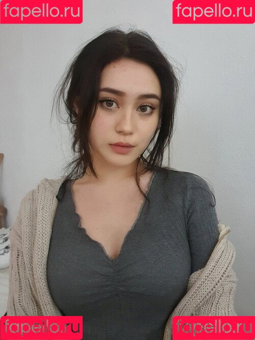 JadeyAnh Onlyfans Photo Gallery 