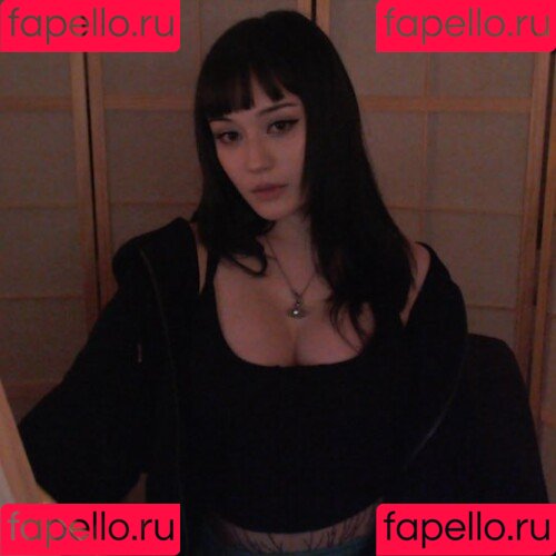 JadeyAnh Onlyfans Photo Gallery 