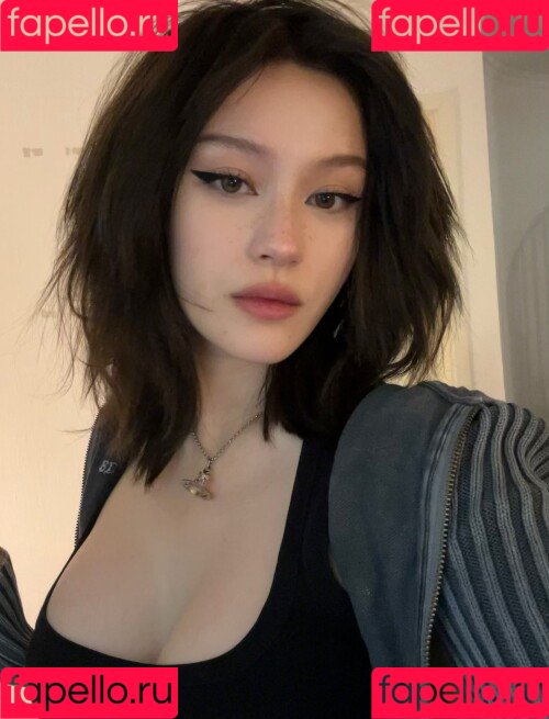 JadeyAnh Onlyfans Photo Gallery 