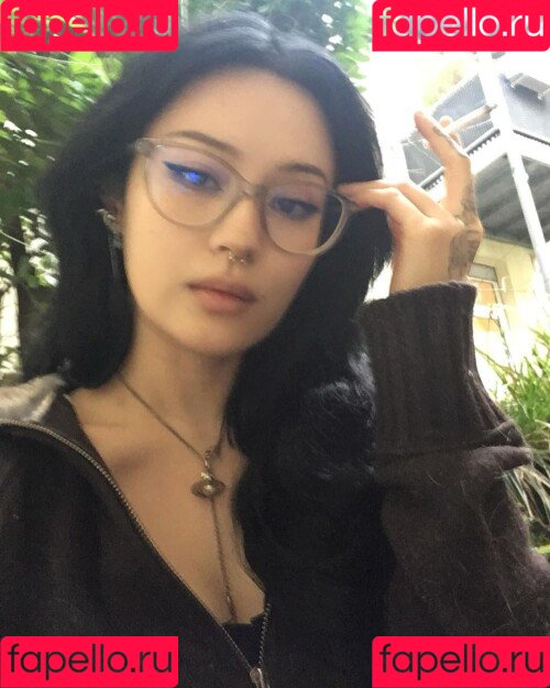 JadeyAnh Onlyfans Photo Gallery 