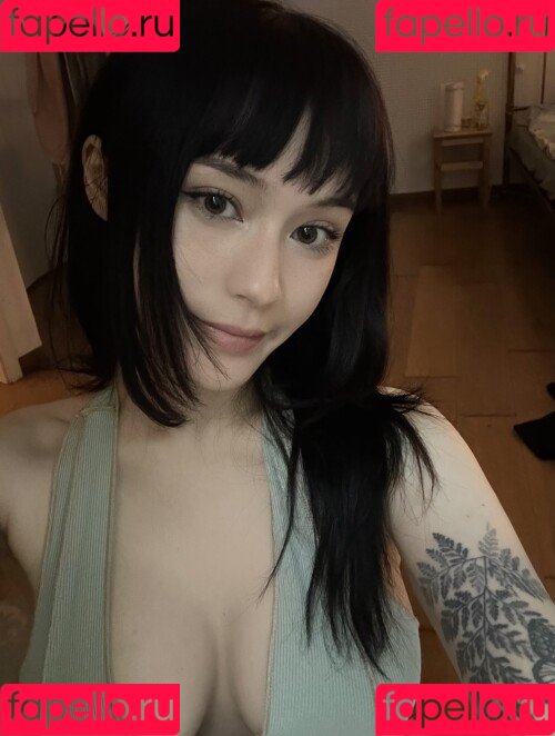 JadeyAnh Onlyfans Photo Gallery 